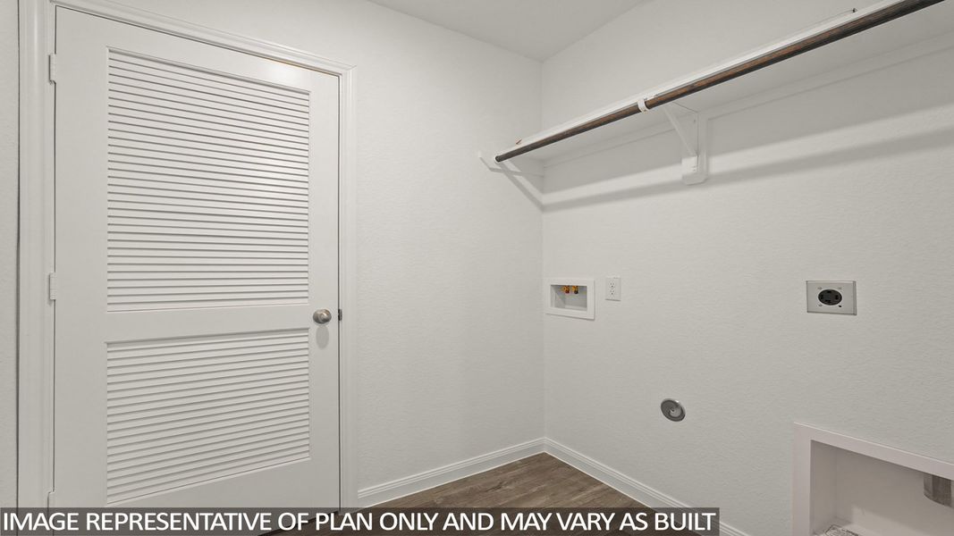 Spacious, unfurnished interior of a new home in McCrorey Trails, Conroe (Image 14).