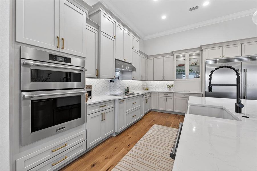 Furnished interior view inside a new home in , Bartow (Image 53).