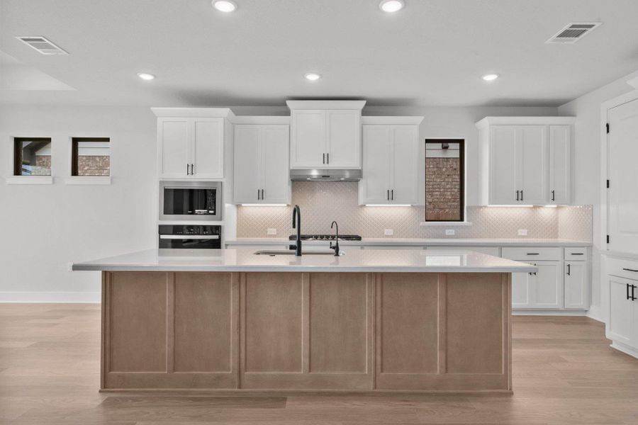 Gorgeous Open Concept Kitchen Gorgeous Open Concept Kitchen
