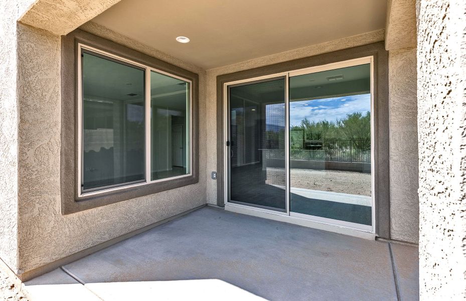 Exterior details and patio area of a home in Vistoso Canyon Estates, Oro Valley (Image 19).