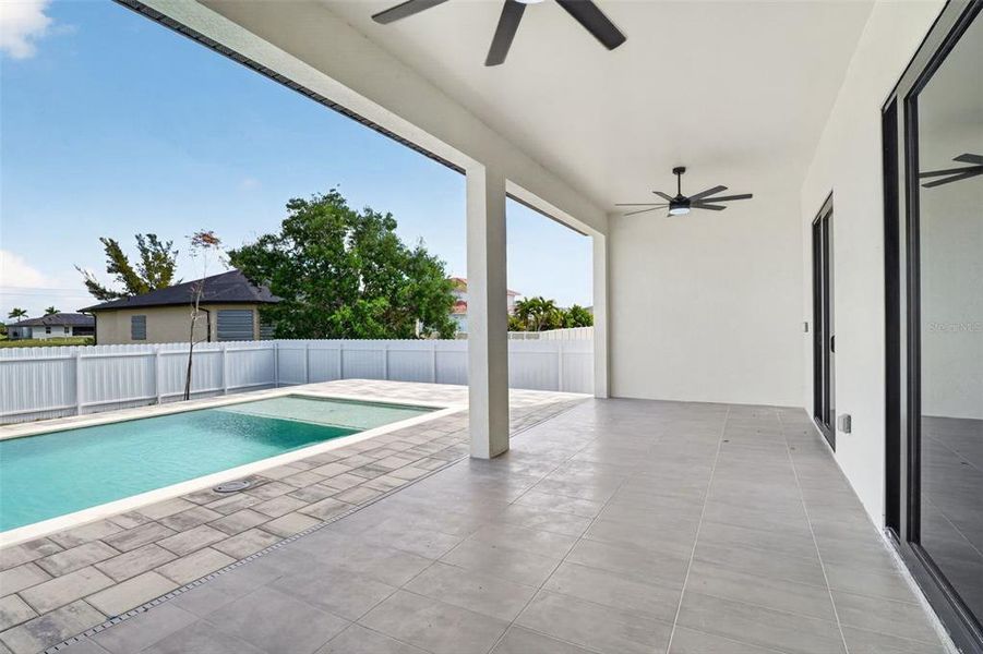 Exterior details and patio area of a home in , Cape Coral (Image 31).