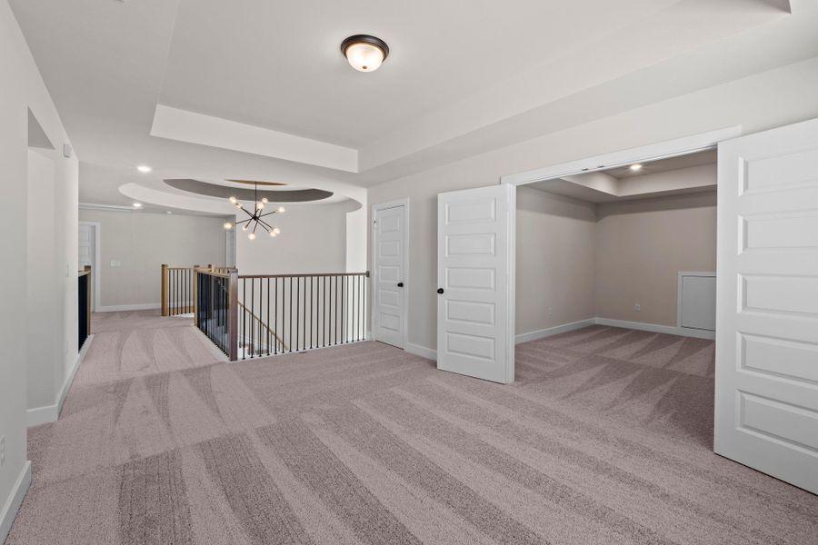 Spacious, unfurnished interior of a new home in Lariat, Liberty Hill (Image 27).