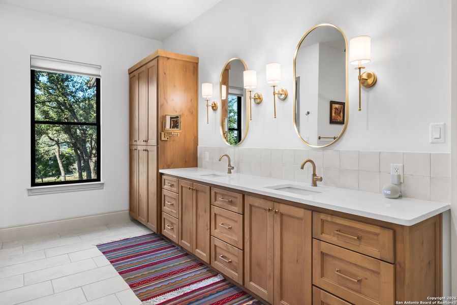 Furnished interior view inside a new home in , Boerne (Image 29).