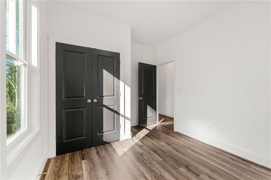 Spacious, unfurnished interior of a new home in , Atlanta (Image 17).