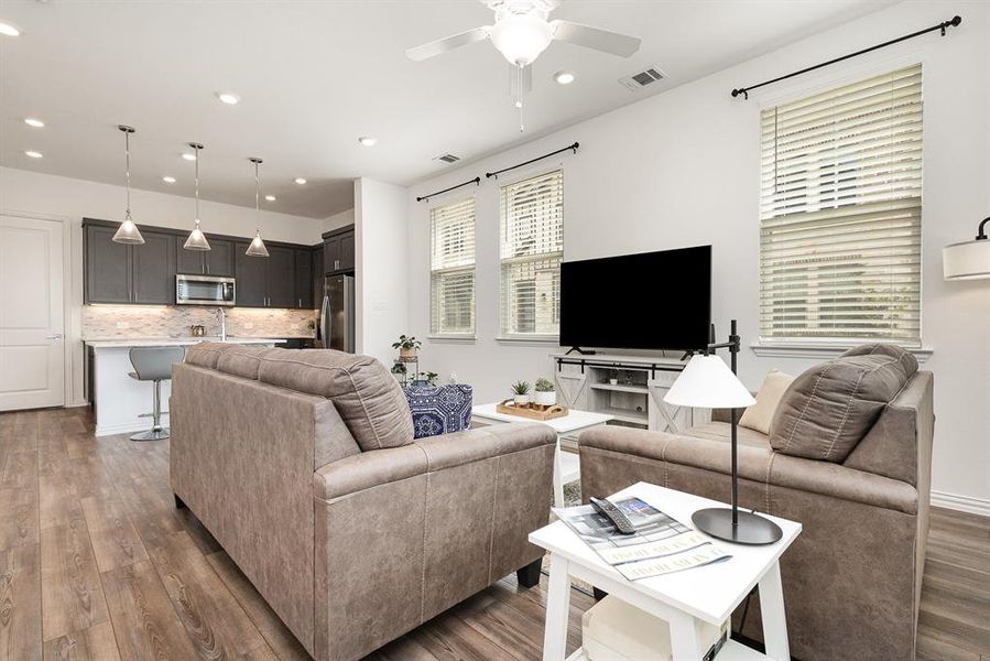 Furnished interior view inside a new home in , Dallas (Image 20). Furnished interior view inside a new home in , Dallas (Image 20).