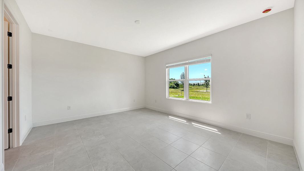 Spacious, unfurnished interior of a new home in Palmera Real Estate and Homes for Sale in Venice, FL - Neal Communities, Venice (Image 29). Spacious, unfurnished interior of a new home in Palmera Real Estate and Homes for Sale in Venice, FL - Neal Communities, Venice (Image 29).