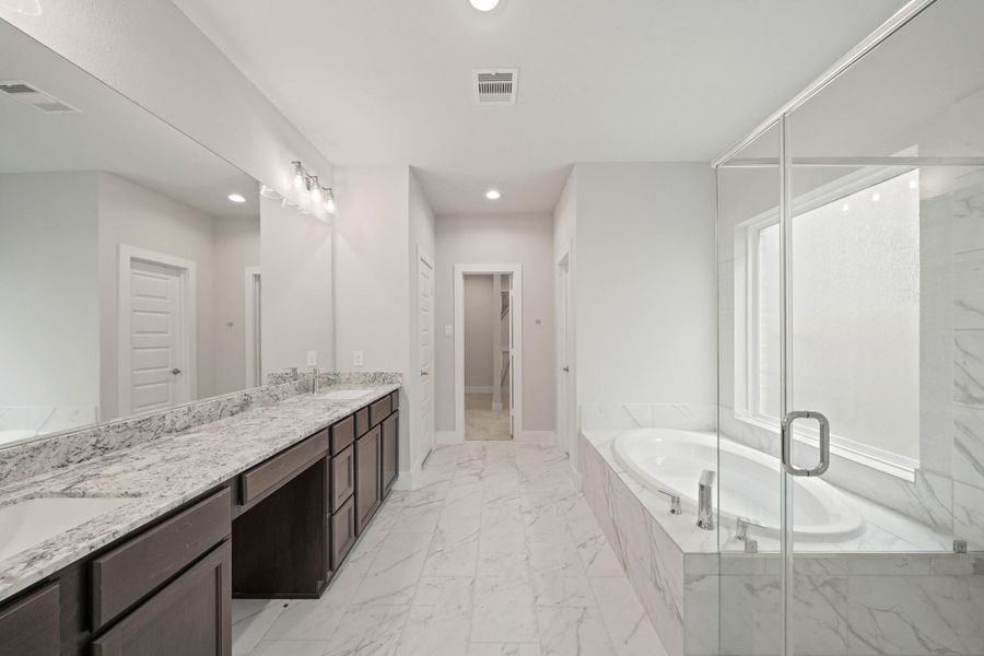 Furnished interior view inside a new home in Barton Creek Ranch, Conroe (Image 5).