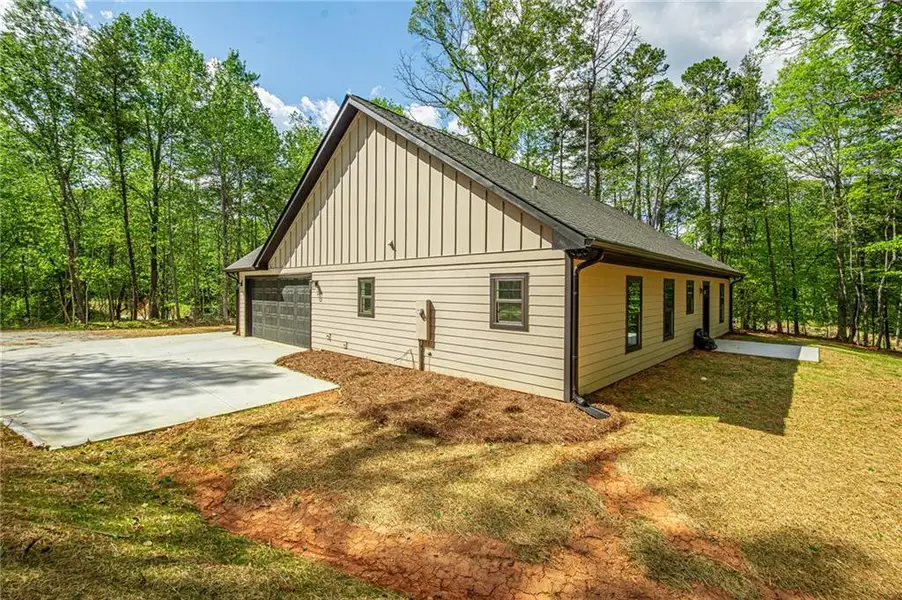 Exterior details and patio area of a home in , Dawsonville (Image 38).