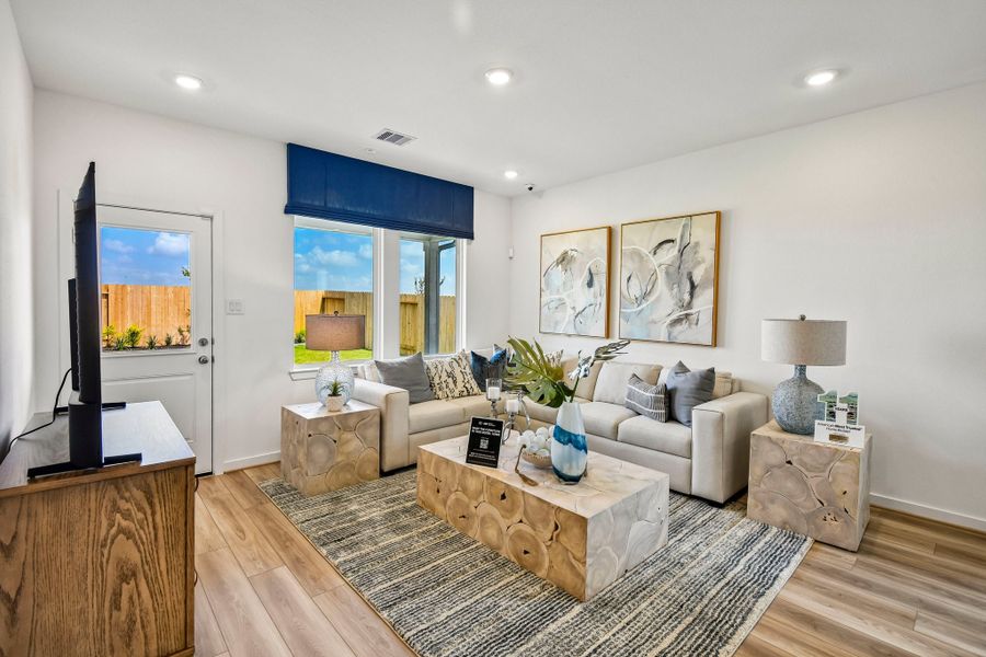 Representative furnished interior of a home built from the Juliet by Taylor Morrison in Mason Woods, Cypress (Image 8). Representative furnished interior of a home built from the Juliet by Taylor Morrison in Mason Woods, Cypress (Image 8).