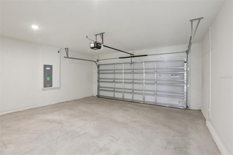 Spacious, unfurnished interior of a new home in Grasslands West, Lakeland (Image 35).