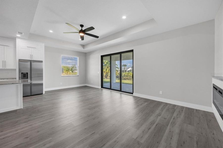 Spacious, unfurnished interior of a new home in , Rotonda West (Image 14).