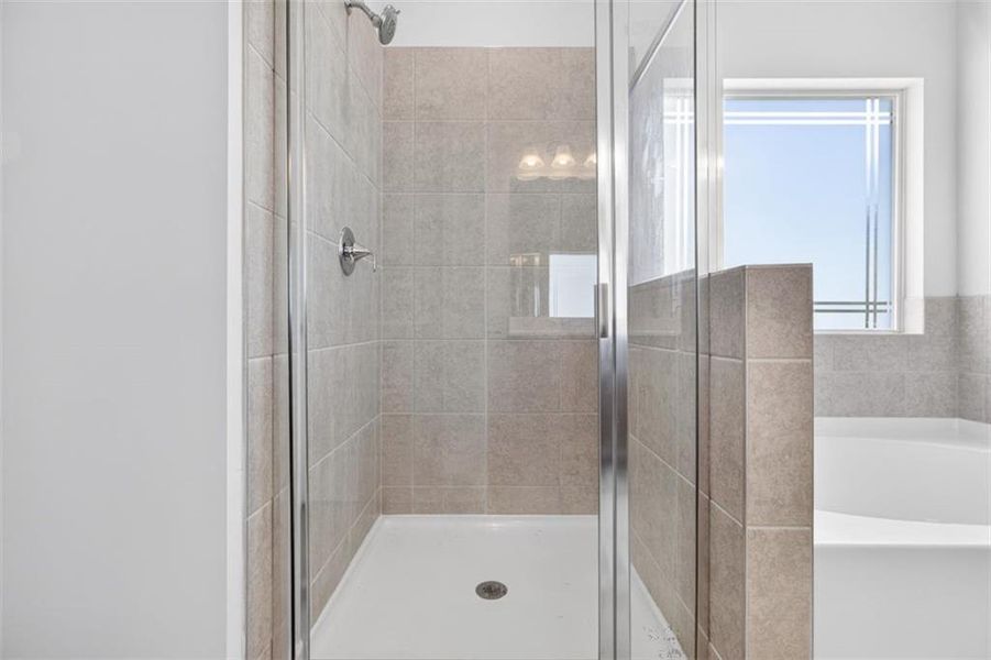 Close-up of interior finishes inside a home in Summerfield Place, Carrollton (Image 15).