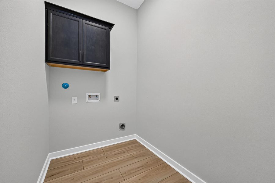 Spacious, unfurnished interior of a new home in Mostyn Springs, Magnolia (Image 38).