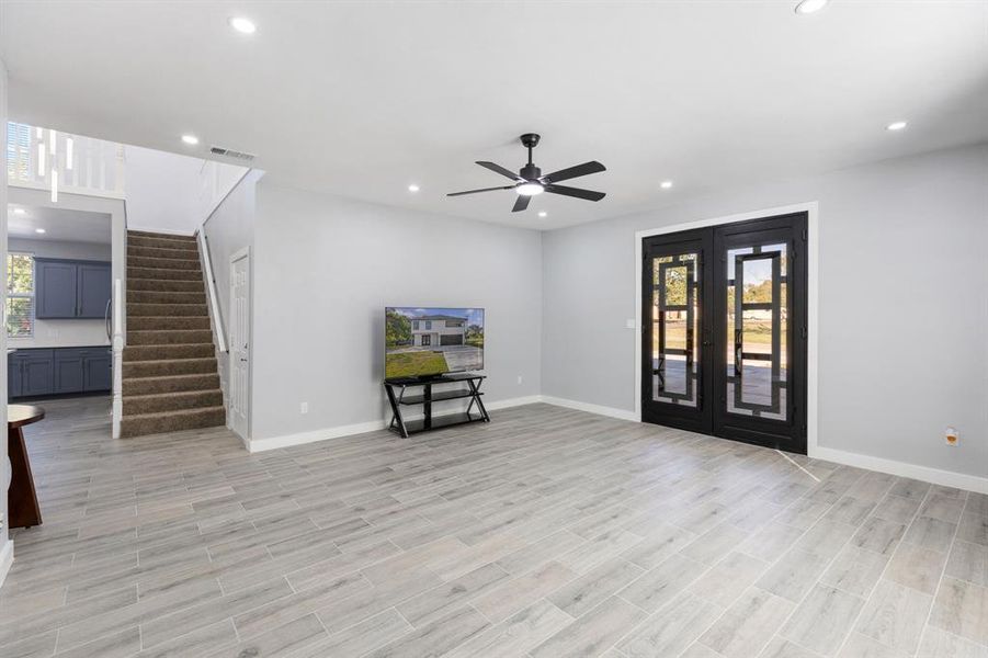 Spacious, unfurnished interior of a new home in , Pecan Gap (Image 22).