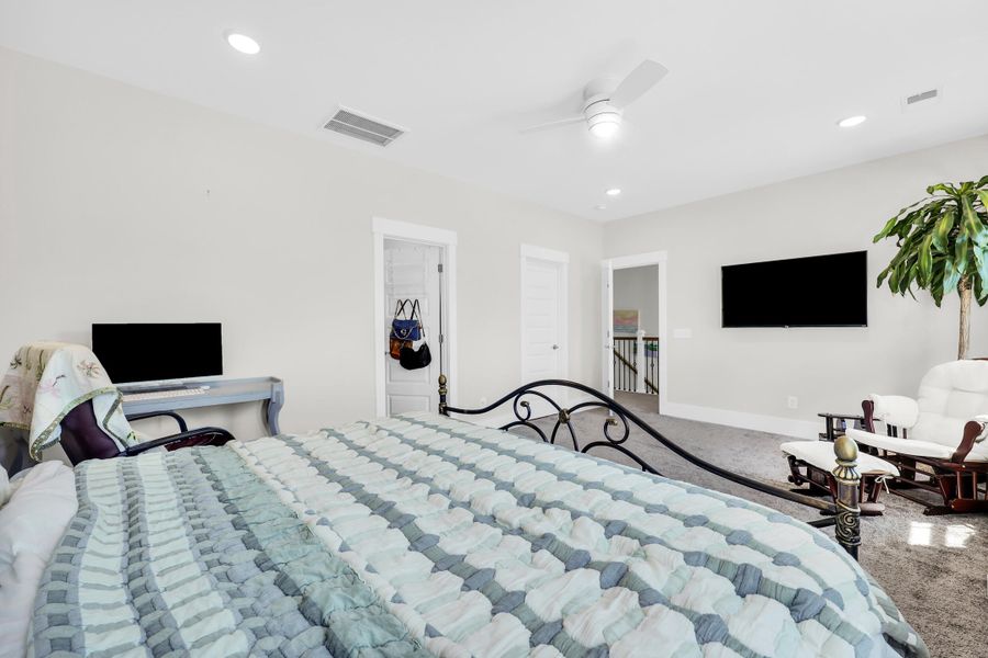 Furnished interior view inside a new home in Wando Village, Charleston (Image 39).