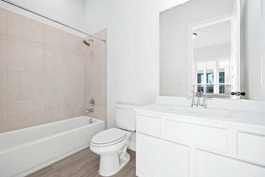 Furnished interior view inside a new home in Santa Rita Ranch, Liberty Hill (Image 9).