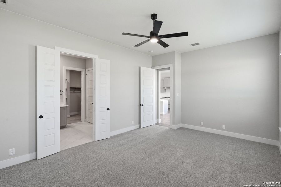 Spacious, unfurnished interior of a new home in Esperanza – New Phase Now Selling, Boerne (Image 22). Spacious, unfurnished interior of a new home in Esperanza – New Phase Now Selling, Boerne (Image 22).