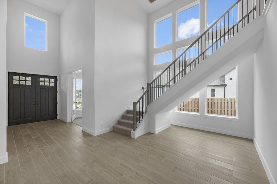 Spacious, unfurnished interior of a new home in COLTON®, Todd Mission (Image 16).