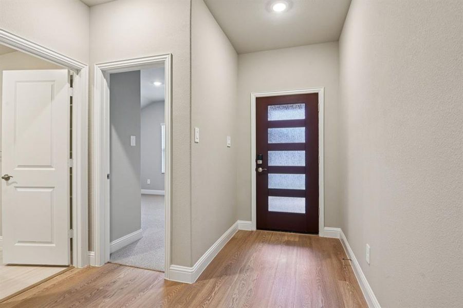 Spacious, unfurnished interior of a new home in Lakehaven - Signature Series, Farmersville (Image 20).