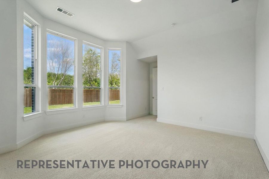 Spacious, unfurnished interior of a new home in 6 Creeks at Waterridge, Kyle (Image 13).