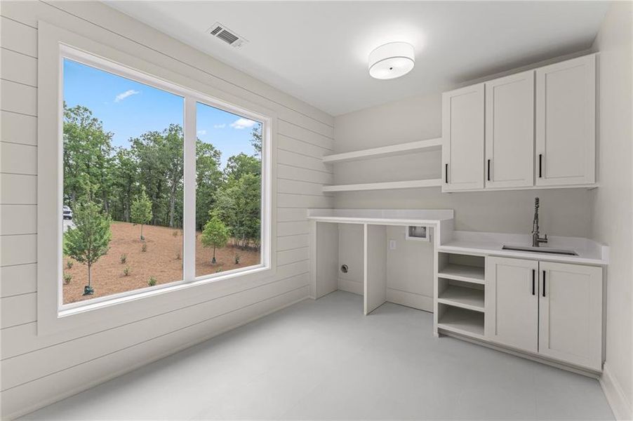 Spacious, unfurnished interior of a new home in , Dawsonville (Image 46).