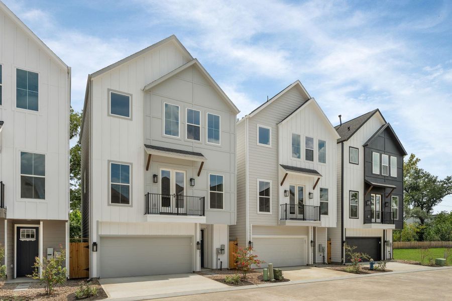 Front exterior of a new home in , Houston, TX, highlighting curb appeal (Image 22). Front exterior of a new home in , Houston, TX, highlighting curb appeal (Image 22).