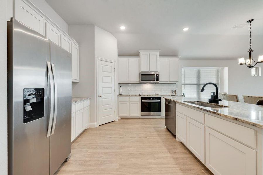 Furnished interior view inside a new home in , Alvarado (Image 17).
