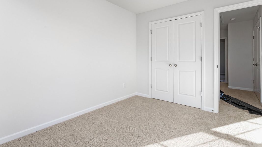 Spacious, unfurnished interior of a new home in Henley Ridge, Graham (Image 13).