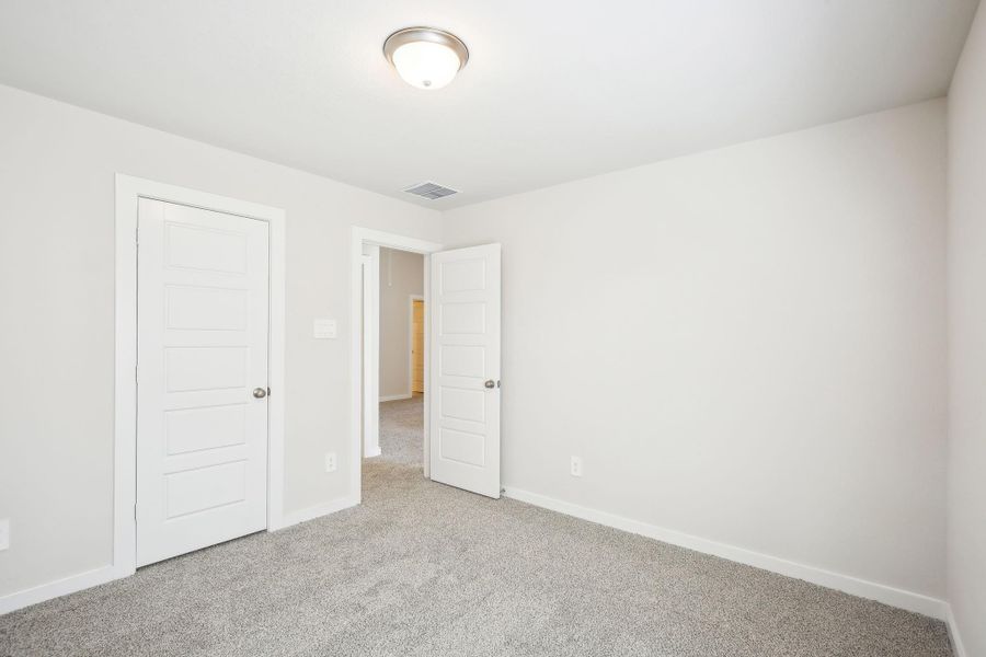 Photo is not of the actual home but is an inspirational photo of builder’s model home and may depict options, furnishings, and/or decorator features that are not included. Photo is not of the actual home but is an inspirational photo of builder’s model home and may depict options, furnishings, and/or decorator features that are not included.