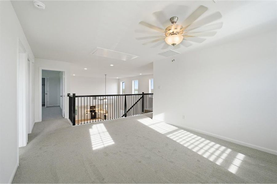 Spacious, unfurnished interior of a new home in Saddlebrook Estates, Waxahachie (Image 19). Spacious, unfurnished interior of a new home in Saddlebrook Estates, Waxahachie (Image 19).