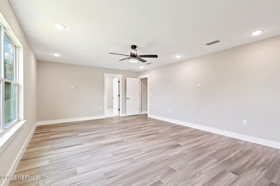 Spacious, unfurnished interior of a new home in , Orange Park (Image 33). Spacious, unfurnished interior of a new home in , Orange Park (Image 33).