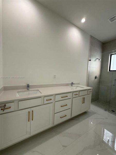 Furnished interior view inside a new home in , Cutler Bay (Image 7).