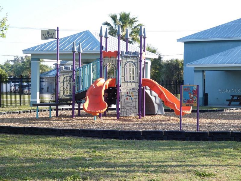 Community amenities in Brookside, Ruskin (Image 39).