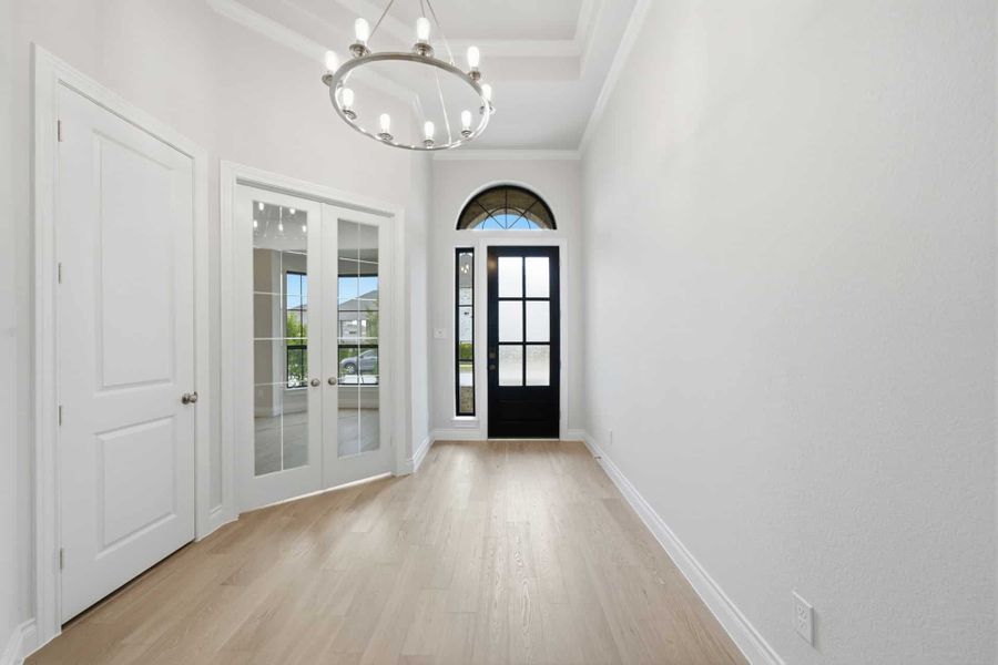 Spacious, unfurnished interior of a new home in Bridgeland 50′, Cypress (Image 15).