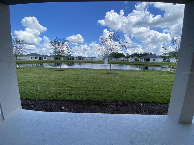 Exterior details and patio area of a home in , Deland (Image 2).