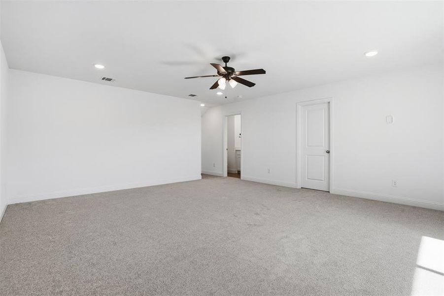 Spacious, unfurnished interior of a new home in Wildcat Ridge, Godley (Image 31). Spacious, unfurnished interior of a new home in Wildcat Ridge, Godley (Image 31).