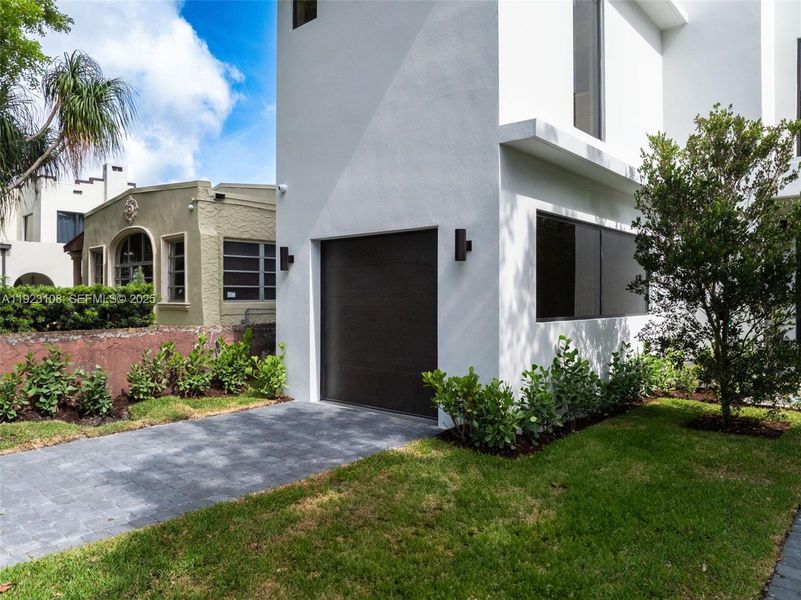 Exterior details and patio area of a home in , Miami (Image 2).