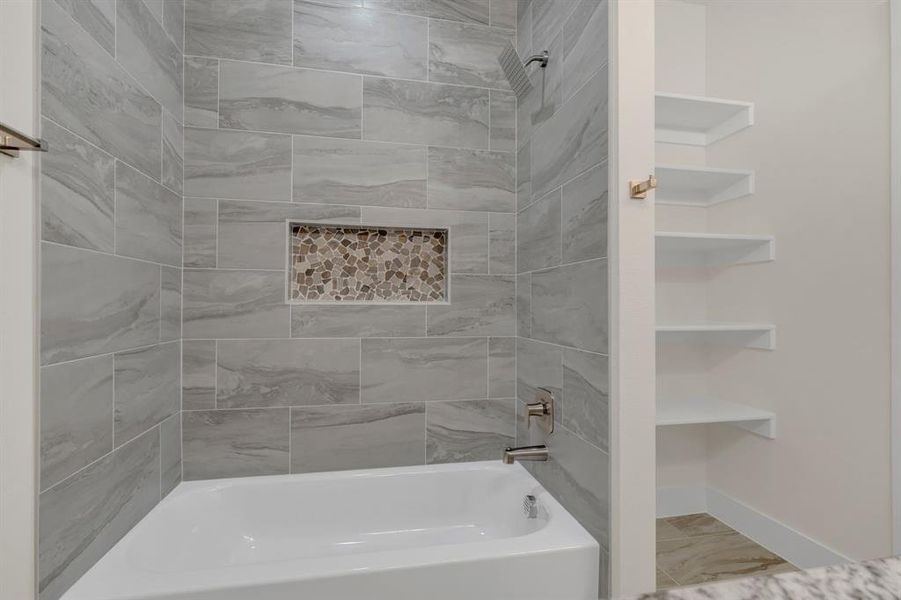 Furnished interior view inside a new home in , Grand Prairie (Image 12).