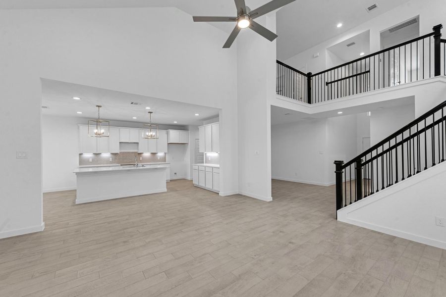 Spacious, unfurnished interior of a new home in Grand Mason Crossing, Park Row (Image 13).