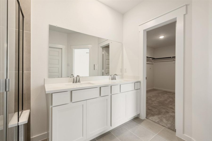 Furnished interior view inside a new home in River Ranch, Dayton (Image 13).