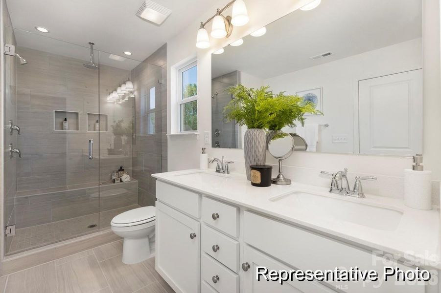 Furnished interior view inside a new home in , Red Cross (Image 11).