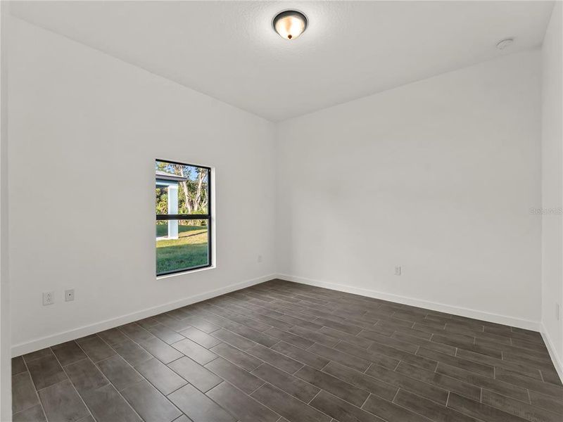 Spacious, unfurnished interior of a new home in , North Port (Image 17).