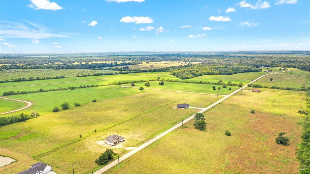 Image 14 of a home in . Image 14 of a home in .
