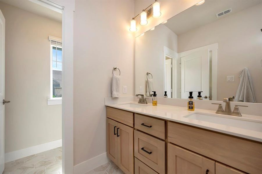 Dual Sinks Dual Sinks