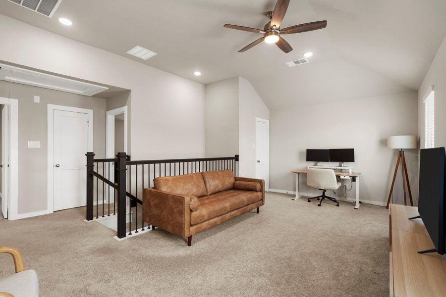 Additional living space for entertaining or relaxing Additional living space for entertaining or relaxing