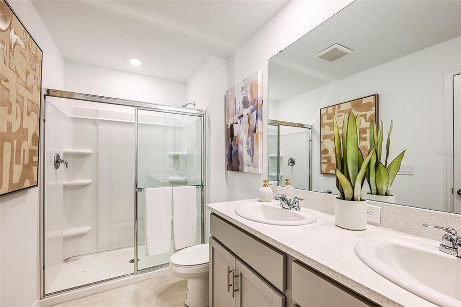 Furnished interior view inside a new home in Waterstone, Groveland (Image 16). Furnished interior view inside a new home in Waterstone, Groveland (Image 16).