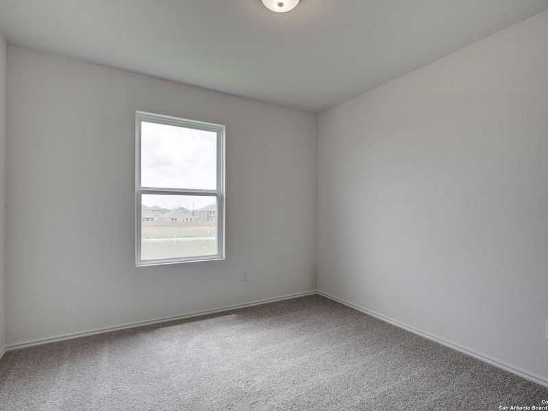 Spacious, unfurnished interior of a new home in Applewhite Meadows, San Antonio (Image 26).