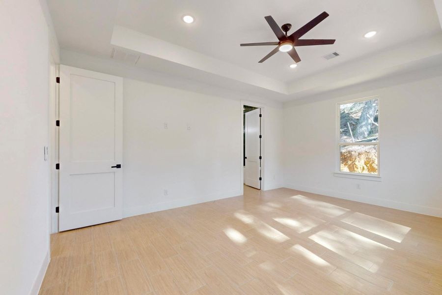 Spacious, unfurnished interior of a new home in , Bastrop (Image 24). Spacious, unfurnished interior of a new home in , Bastrop (Image 24).
