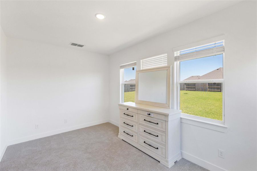 Spacious, unfurnished interior of a new home in River Ranch Estates, Dayton (Image 21).
