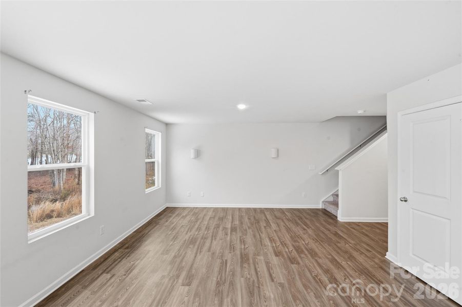 Spacious, unfurnished interior of a new home in , Shelby (Image 13).